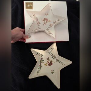 Holiday Bloom Star Shaped Candy Dish 9" fine china Mikasa, Bugle & Holly Pattern
